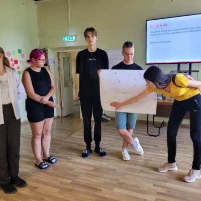 0-02-05-e027466f4ddfd0bd135f8450e566cfe5751d62a96a5d4647a230fa77d77c2e78_e826a3d1442e0498